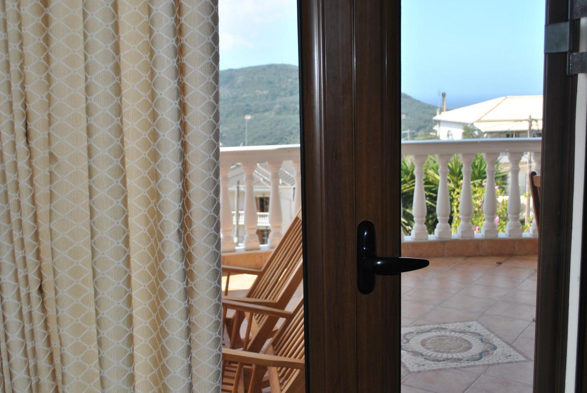 Amaryllis House Apartment Парга Екстериор снимка